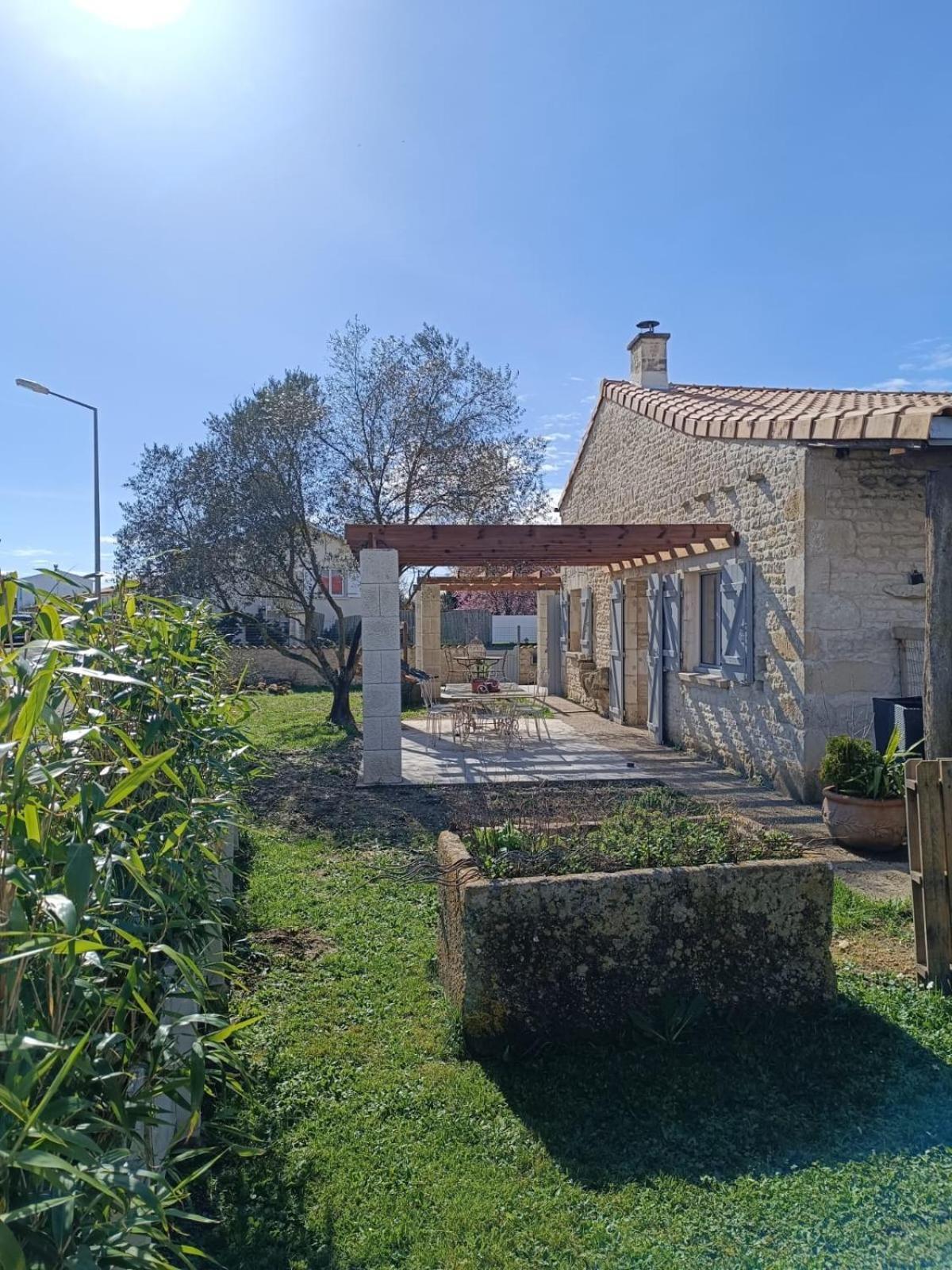 Studio 20 M2 Avec Salle D'eau Et Cuisine Privatives * Aigrefeuille-d'Aunis